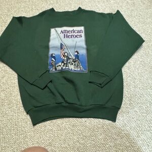 90s Men's Green American hero’s  Sweater